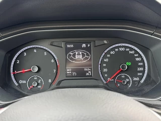 Volkswagen T-Roc Volkswagen T-ROC 1.5 TSI Sport Led Adaptive cruise Climate control Navigatie Pdc voor+achter DAB - afbeelding nr 41