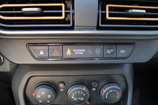 Dacia Sandero Stepway Dacia Sandero Stepway 1.0 TCe 90 Essential | Trekhaak | Camera | Airco | BLIS | Cruise control | Origin NL - afbeelding nr 18