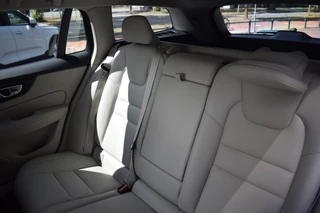 Volvo V60 Volvo V60 B3 163pk Plus Bright | Climate | Driver Assist | Blond Leder - afbeelding nr 19