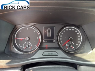 Volkswagen Transporter Volkswagen Transporter 2.0 TDI 110PK EURO6 L2H1 28 Cruise control/trekhaak/navi - afbeelding nr 3