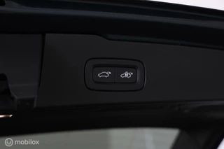 Volvo V60 Volvo V60 2.0 T6 Recharge AWD R-Design-PANO-WINTERPACK-NAVI-CAMERA - afbeelding nr 24