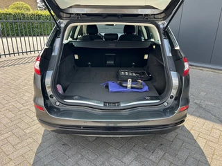 Ford Mondeo Ford Mondeo Wagon 1.5 Titanium LED Navi Cruise PDC Sfeerlicht Trekhaak - afbeelding nr 11