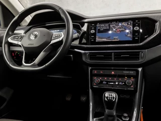 Volkswagen T-Cross (VIRTUAL COCKPIT, APPLE CARPLAY, GROOT NAVI, STOELVERWARMING, CLIMATE, SPORTSTOELEN, GETINT GLAS, ADAPTIVE CRUISE, NIEUWSTAAT) - afbeelding nr 7