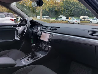 Škoda Superb 1.4 TSI 126pk Active Business | Origineel NL | Navi + Apple Carplay + Android Auto | Clima | Cruise | Pdc | Bluetooth Carkit+Streaming | Licht+Regensensor | Mistlampen | 16''lm | Trekhaak - afbeelding nr 31