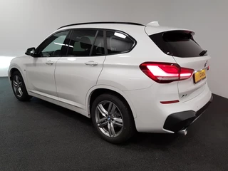 BMW X1 BMW X1 sDrive18i Steptronic M-Sport Executive | Lederen Bekleding | Navigatie | Climate Control | Camera | Parkeer Sensoren - afbeelding nr 31