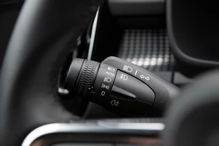 Volvo XC40 Volvo XC40 B3 Core|ACC|PAS V+A|El.verst.stoelen voor|BLIS - afbeelding nr 17