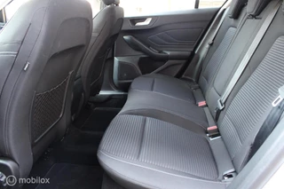 Ford Focus Ford Focus 1.0 EcoBoost 125 PK Titanium Business, Trekhaak, Clima, Donker glas, App connect, Cruise, Clima, Navi, Pdc voor + achter - afbeelding nr 12