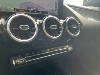 Mercedes-Benz GLA Mercedes GLA-klasse 250 e 218PK MARGE AUTO LED+STOELVERW. - afbeelding nr 13