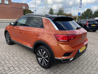 Volkswagen T-Roc Navigatie Camera Virtual Cockpit Clima ACC Extra Getint Glas 17 Inch velgen Mirror LInk Carplay Android Auto DAB 1e Eigenaar NL Auto - afbeelding nr 5