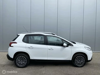 Peugeot 2008 Peugeot 2008 1.2 PureTech Active AUTOMAAT/HOOGZITTER/PANODAK - afbeelding nr 5