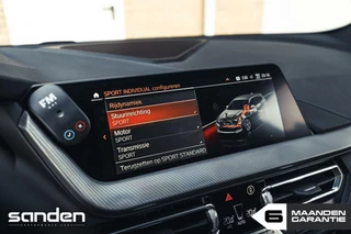BMW 1 Serie BMW 1-serie M135i xDrive|individual color|H&R|gele DRL|concaver - afbeelding nr 72