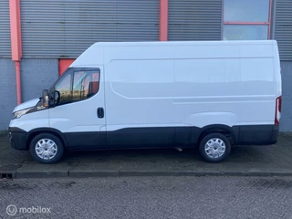 Iveco Daily Iveco Daily 35S16V 2.3 352 L3-H2 1e eig. 160PK Automaat - afbeelding nr 2