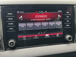 Škoda Karoq Skoda Karoq 1.5 TSI Sportline Automaat | Stoelverwarming | Apple CarPlay | LED verlichting | Trekhaak uitklapbaar | Adaptieve cruise control | Dode hoek detectie | Voorruitverwarming | Parkeersensoren voor en achter | Achteruitrijcamera - afbeelding nr 17