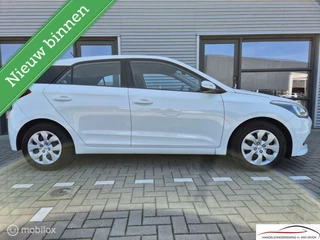 Hyundai i20 Hyundai i20 1.2 HP i-Motion AIRCO PDC NAP - afbeelding nr 2