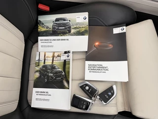 BMW X6 BMW X6 xDrive50i High-Executive M-Sportpack Aut. *PANO | HEAD-UP | TWO-COLOUR-LUXURYLEATHER | FULL-LED | MEMORY-PACK | HARMAN/KARDON-SOUNDSYSTEM |  | BLIND-SPOT | KEYLESS | CAMERA | COMFORT-SEATS | SOFT-CLOSE | 20''ALU* - afbeelding nr 34