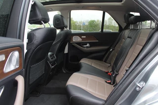 Mercedes-Benz GLE Mercedes-Benz GLE 350 de 4MATIC Premium Plus AMG / Trekhaak / Panoramadak / 360Camera / Head-up / 21'' / Luchtvering / Keyless / Apple CarPlay / Matrix LED / Stoelventilatie / Stuurverwarming / 4zone airco / Stoelverwarming 4x - afbeelding nr 11