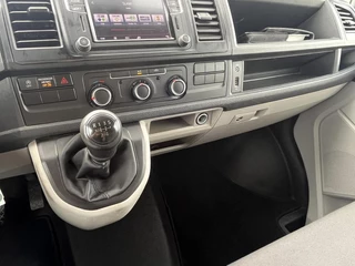 Volkswagen Transporter Volkswagen Transporter 2.0 TDI 102pk L1H1 Highline Trekhaak/Navi/Cruise/Bluetooth/Parkeersensoren - afbeelding nr 28