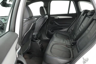BMW X1 BMW X1 xDrive25e M Sport | Leder | Stoelverwarming | Full LED | Sportstoelen | Navigatie | Climate control | PDC | Cruise control | DAB - afbeelding nr 6