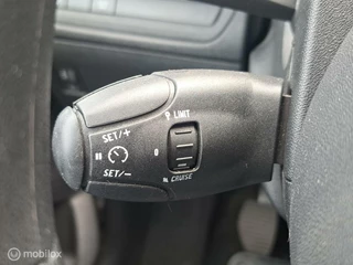 Peugeot 208 Peugeot 208 1.5 BlueHDi Blue Lease NAVI/TRKHK - afbeelding nr 19
