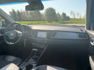 Kia Niro Kia Niro 1.6 GDi Hybrid ExecutiveLine | Gravity Blue | Schuifdak/Trekhaak/Carplay/CAM - Chique & Zuinig! - afbeelding nr 18