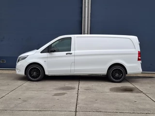 Mercedes-Benz Vito Mercedes-Benz Vito 116 CDI Lang AIRCO / CRUISE CONTROLE / NAVI / L2H1 / TREKHAAK / N.A.P - afbeelding nr 2
