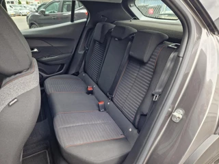 Peugeot 2008 Peugeot 2008 1.2 AUT 130Pk PureTech Allure Pack - afbeelding nr 28
