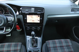 Volkswagen Golf Volkswagen Golf 7.5 2.0 TSI DSG GTI 230 PK Dyn Audio|Carplay|A. Cruise|Pdc|Trhk afn.|Led|Nav| - afbeelding nr 20