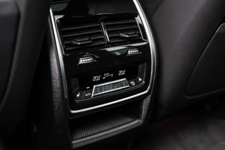 BMW X5 BMW X5 xDrive50e Hybrid M-Sport | Pano Skylounge | HUD | 360 | Brooklyn Grau - afbeelding nr 44