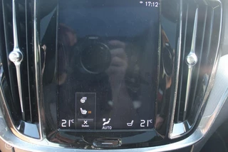 Volvo V60 Volvo V60 2.0 T4 R-Design Panodak/Leder/Memory/19Inch/Trekhaak - afbeelding nr 24