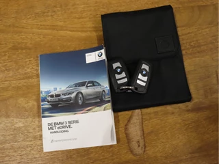 BMW 3 Serie [SCHUIFDAK, VOL LEDER, CAMERA, GROOT NAVI, HEAD-UP DISPLAY, NIEUWSTAAT] - afbeelding nr 24