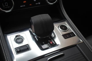 Jaguar F-PACE Jaguar F-PACE 2.0 P400e PHEV R-Dynamic S / 360Camera / Leder / Virtual Cockpit / 19'' / Blackpack / DAB / Stoelverwarming / Cruise Control - afbeelding nr 29
