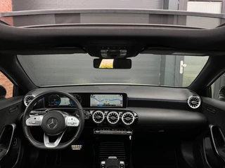 Mercedes-Benz A-Klasse Mercedes-Benz A-Klasse 200 163PK Automaat AMG Night Pano Sfeer Camera - afbeelding nr 16