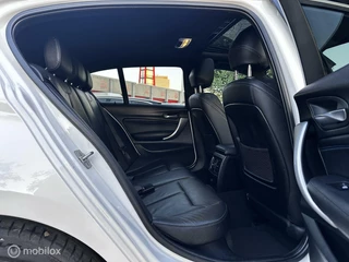 BMW 1 Serie BMW 1-serie 118i High Executive|PANO|KEYLESS|CARPLAY| - afbeelding nr 14