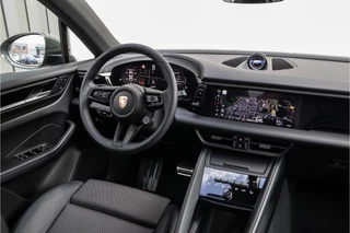 Porsche Macan Porsche Macan 4 100 kWh Panorama, Trekhaak, 22