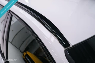 Volvo V60 Volvo V60 2.0 T8 Recharge AWD R-Design | NL auto | DAB+ | CarPlay | Adaptive | Blis | Rijklaar | - afbeelding nr 44