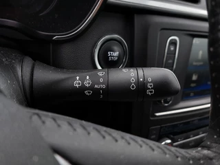 Renault Kadjar 1.2 TCe 131pk Intens Pack-Tech | Navi | Clima | Cruise | Keyless Entry | Pdc V+A+Assist+Camera | Dodehoek+Rijstrook+Licht+Regensensor | Mistlampen | Privacy Glass | 17''lm - afbeelding nr 17