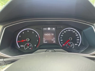 Volkswagen T-Roc Volkswagen T-Roc 1.0 TSI STYLE / NAVI / CARPLAY / ADAP. CRUISE / 18'' LMV / DAB / PDC - afbeelding nr 14
