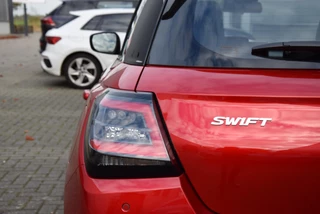 Suzuki Swift Suzuki Swift 1.2 Comfort Smart Hybrid | Van €21.995,- naar €19.995,-!! | 6 jaar garantie of 150.000 KM | - afbeelding nr 8