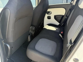 Renault Twingo Renault Twingo 1.0 SCe Limited BJ`17 NAP NL Airco Elekpakket - afbeelding nr 18