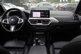BMW iX3 BMW iX3 High Executive 80 kWh / Panoramadak / 360Camera / Head-up / 20'' / Leder / Harman Kardon / Sfeerverlichting / Dodehoek / DAB / Stoelverwarming / ACC - afbeelding nr 2