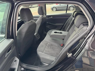 Volkswagen Golf Volkswagen GOLF 1.5 TSI 150PK IQ LED ACC Pano Carplay Navi - afbeelding nr 19
