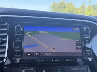 Mitsubishi Outlander Mitsubishi Outlander 2.0 PHEV Business Edition 2e Eigenaar,Navi,Camera,Trekhaak,Leder,Clima,Cruise,Apk tot 01-2026 - afbeelding nr 11