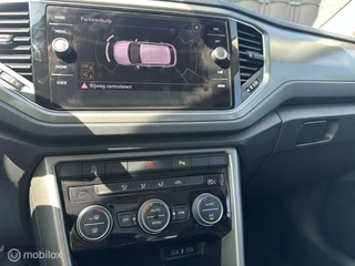 Volkswagen T-Roc Volkswagen T-Roc 1.5 TSI Style + APPLE CARPLAY - afbeelding nr 14