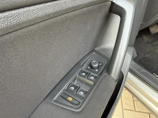 Volkswagen Tiguan Volkswagen Tiguan 1.4 TSI ACT R-Line, Wegkl.Trekhaak, CAMERA, ACC - afbeelding nr 28