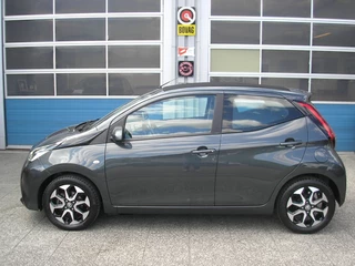 Toyota Aygo Toyota Aygo 1.0 VVT-i x-wave 39.000 km cabriotop - afbeelding nr 4