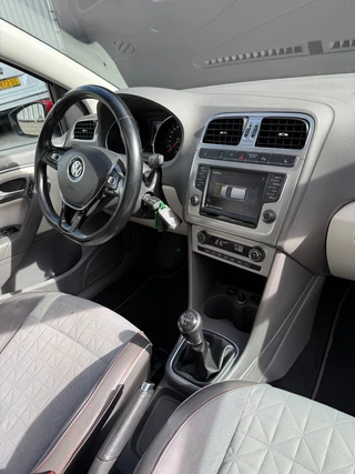Volkswagen Polo Volkswagen Polo 1.2 TSI Comfortline R|Panorama|Beats|Camera|Stoelverwarming - afbeelding nr 21