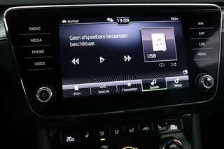 Škoda Superb Skoda Superb 1.4 TSI iV Business Edition Plus | Trekhaak | Stoelverwarming | Camera | Carplay | Virtual Cockpit | Keyless | Full LED | Memory | Navigatie - afbeelding nr 26