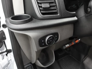 Ford Transit Custom Ford Transit Custom 300 2.0 TDCI L2H1 Trend Dubbele Cabine Automaat Airco Bluetooth Cruise Control Navi Trekhaak - afbeelding nr 18