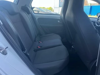 Volkswagen up! Volkswagen Up! 1.0 BMT move up! 5 Deurs LED Airco DAB - afbeelding nr 16