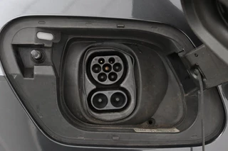 Volkswagen ID.3 Volkswagen ID.3 First Plus 58 kWh | Stoel & stuurverwarming |  Adaptive cruise | Matrix LED | Carplay | Keyless | Navigatie | Camera | Navigatie - afbeelding nr 19